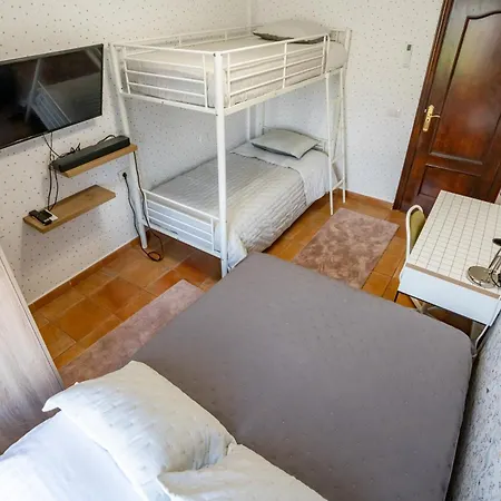 Maison d'hôtes Casa Julio - Coastal Retreat - 3 Min From 4*