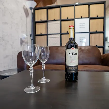 Casa Julio - Coastal Retreat - 3 Min From 4* Alcalá la Real