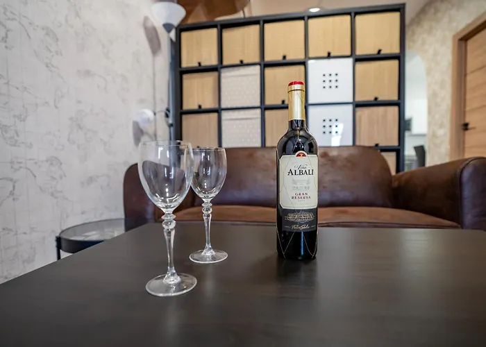 Casa Julio - Coastal Retreat - 3 Min From 4* Alcalá la Real