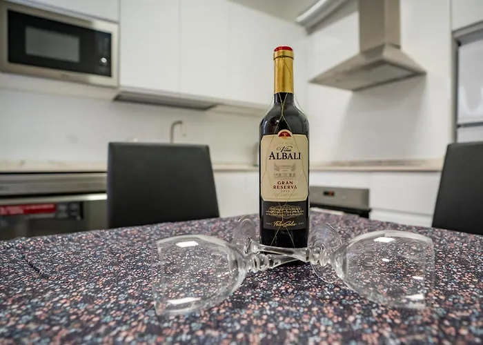 Casa Julio - Coastal Retreat - 3 Min From Pensjonat Alcalá la Real