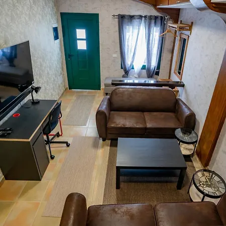 Casa Julio - Coastal Retreat - 3 Min From 4* Alcalá la Real