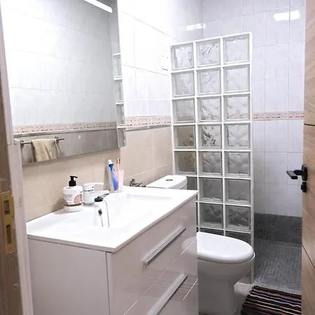 Casa Julio - Coastal Retreat - 3 Min From 招待所