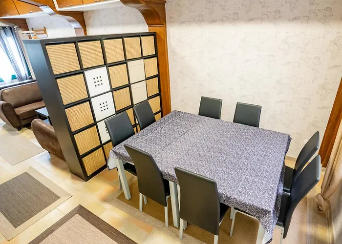 Casa Julio - Coastal Retreat - 3 Min From 게스트하우스