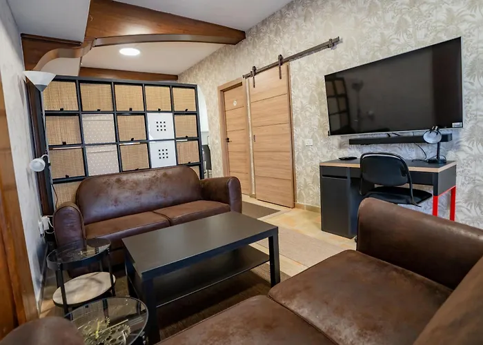 Casa Julio - Coastal Retreat - 3 Min From 게스트하우스