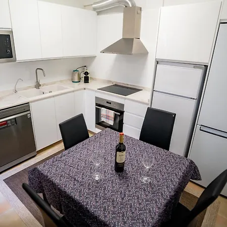 Casa Julio - Coastal Retreat - 3 Min From בית הארחה Alcalá