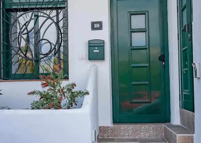 Casa Julio - Coastal Retreat - 3 Min From